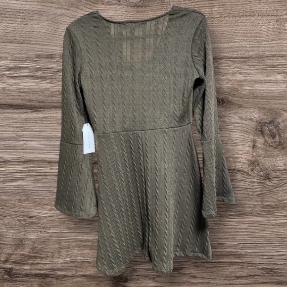 🌾 MAX + ASH Olive Textured Boho Mini Dress NWT SIZE M - Picture 2 of 7